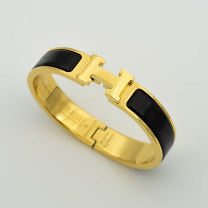 Mysitc H BLACK BRACELET