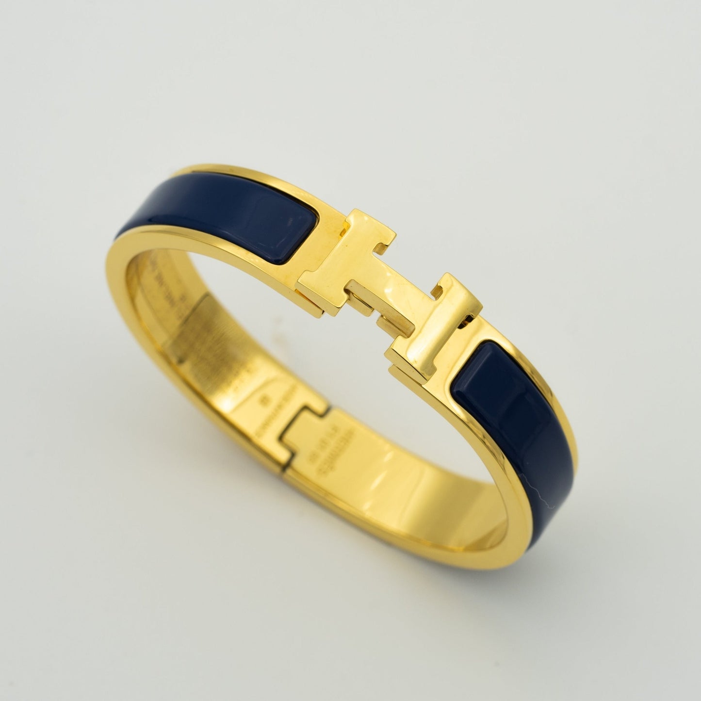 Mysitc H BLUE BRACELET