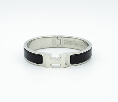 Mysitc H BLACK BRACELET