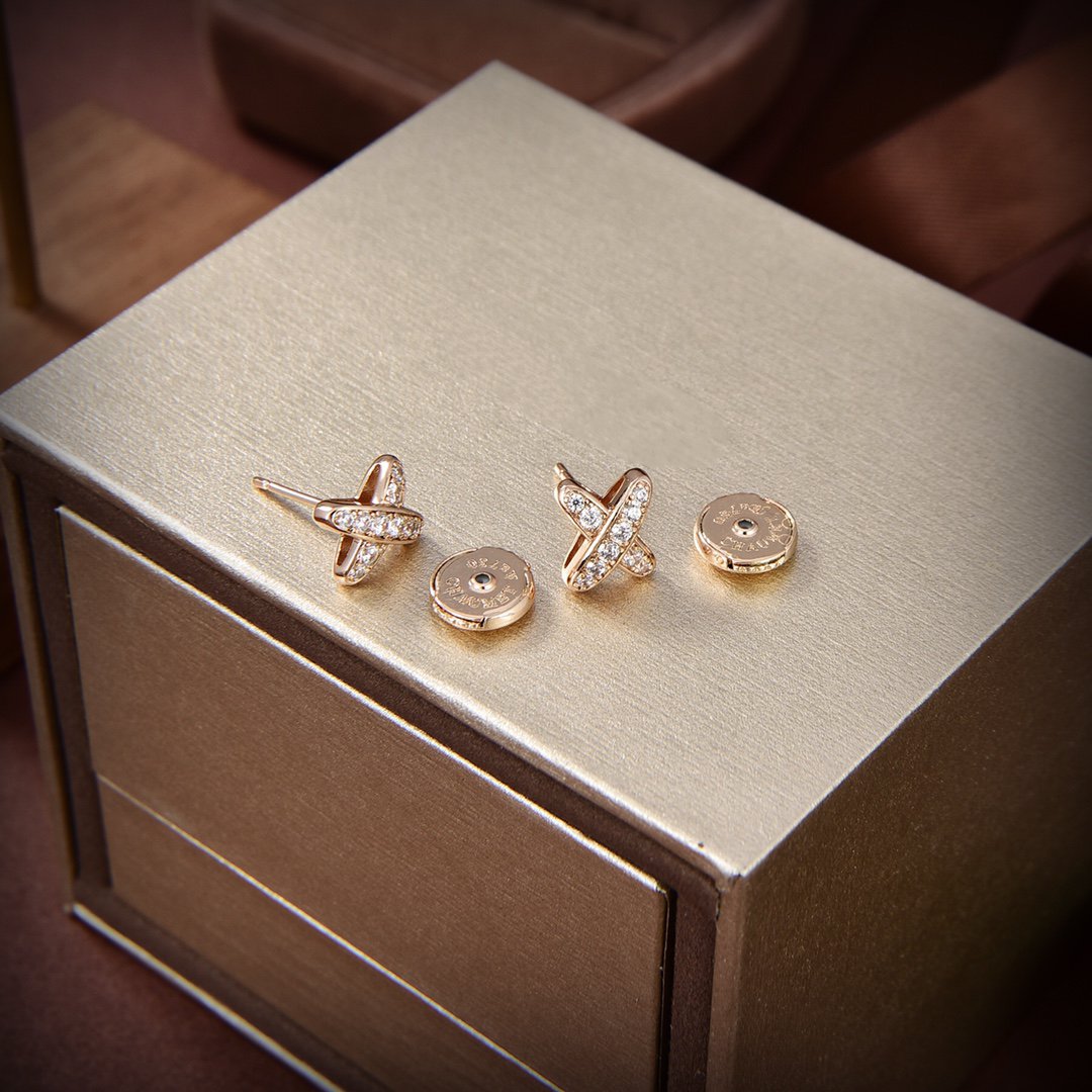 Mysitc JEUX DE GOLD DIAMOND EARRINGS