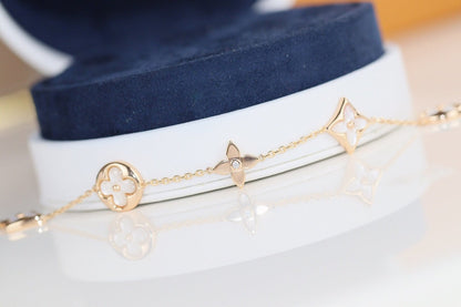 Mysitc LEAF CLOVER BRACELET