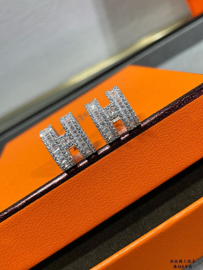 Mysitc H STUD EARRINGS WITH SILVER DIAMONDS