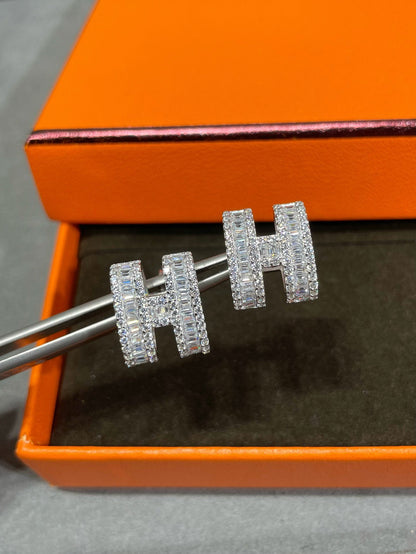Mysitc H STUD EARRINGS WITH SILVER DIAMONDS
