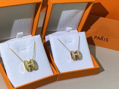 Mysitc HM CLIC YELLOW ENAMEL GOLD NECKLACE