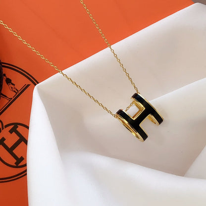 Mysitc HM CLIC BLACK ENAMEL GOLD NECKLACE