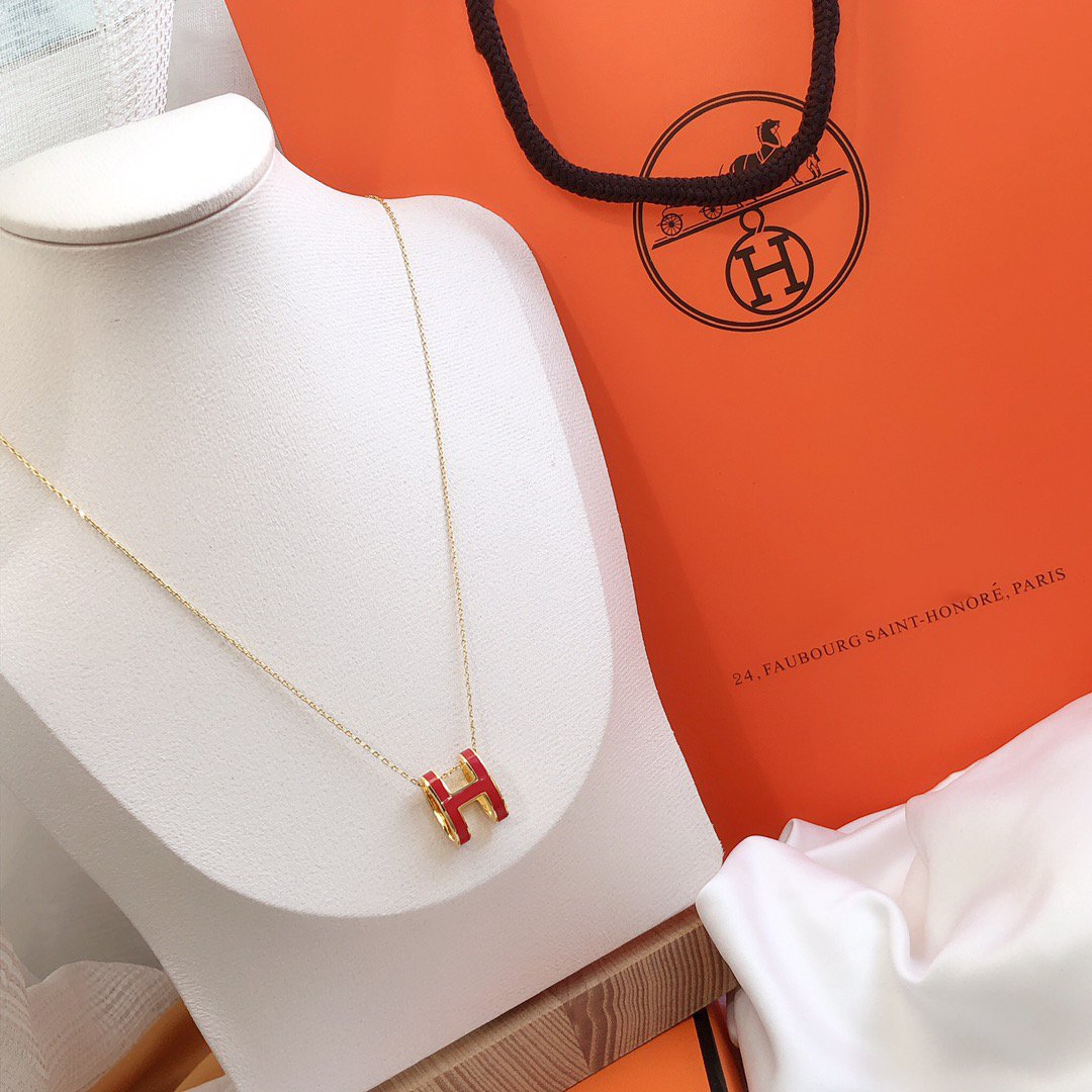 Mysitc HM CLIC RED ENAMEL GOLD NECKLACE