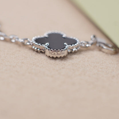 [Mysitc ]New CLOVER 5 MOTIF ONYXS BRACELET COLLECTION
