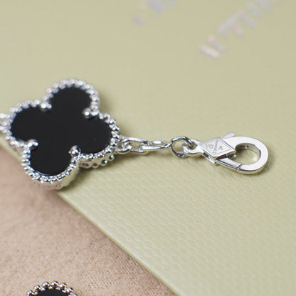 [Mysitc ]New CLOVER 5 MOTIF ONYXS BRACELET COLLECTION