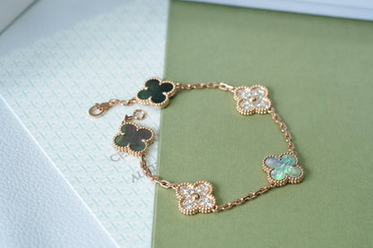[Mysitc ]New CLOVER 5 MOTIF GRAY MOP BRACELET COLLECTION