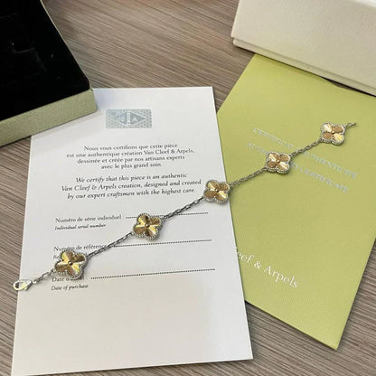 [Mysitc ]New  CLOVER 5 MOTIF LASER BRACELET COLLECTION